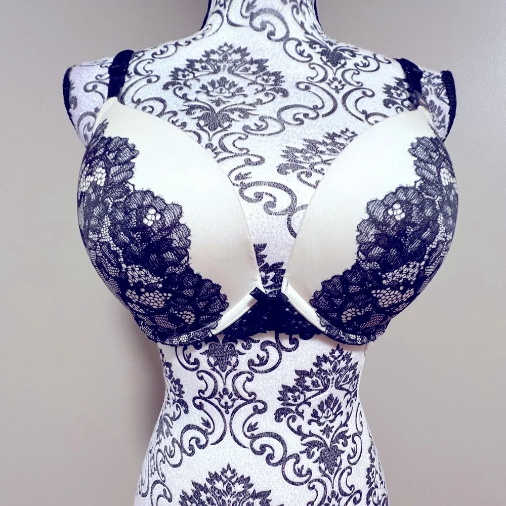 NWOT Victoria’s Secret Dreams Angels Push-Up bra 38C._2